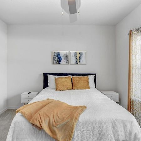 2-Bedroom Eccentric Oasis แทมปา ภายนอก รูปภาพ
