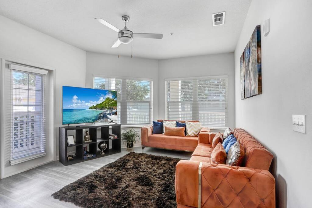 2-Bedroom Eccentric Oasis แทมปา ภายนอก รูปภาพ